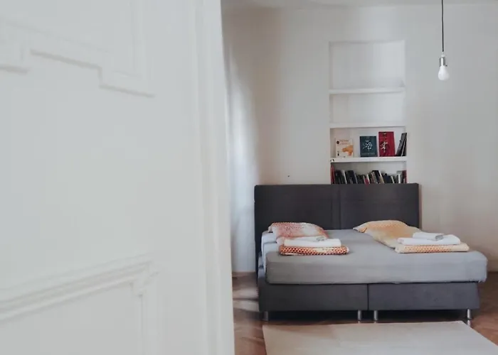 Old Center Family דירה